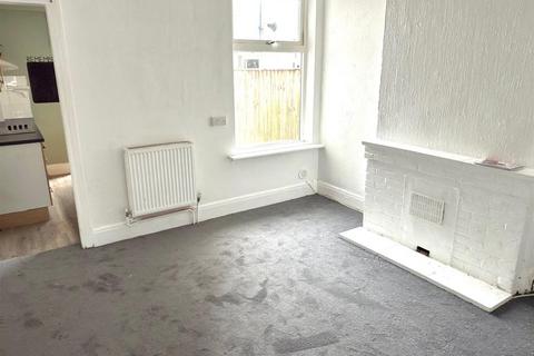 3 bedroom terraced house for sale, Love Road, Lowestoft, Suffolk, NR32