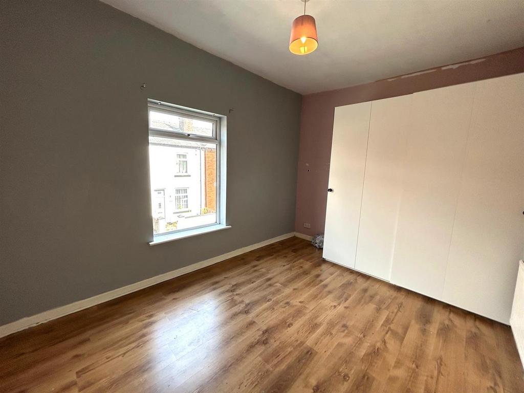 Bedroom 2.jpg