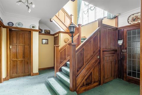 8 bedroom detached house for sale, Shirley Avenue, South Cheam,  SM2