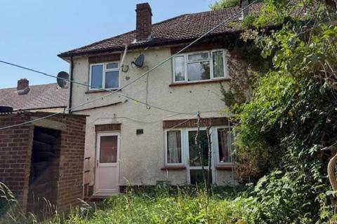 19 Elm Road, Feltham, TW14 8EP