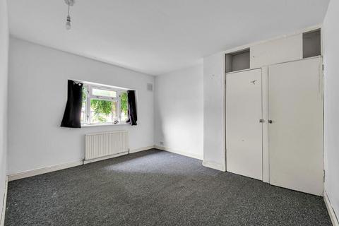 19 Elm Road, Feltham, TW14 8EP