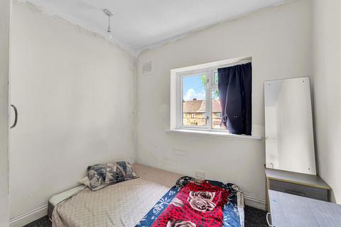 19 Elm Road, Feltham, TW14 8EP