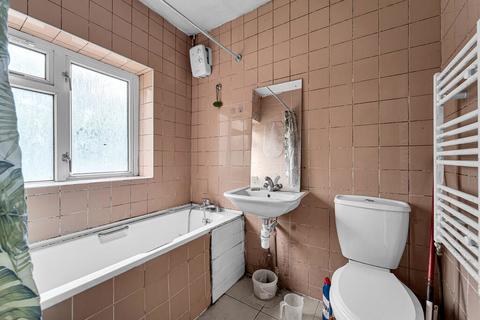 19 Elm Road, Feltham, TW14 8EP