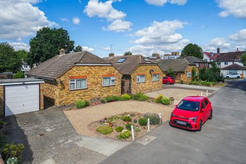 undefined, Bathurst Close, Iver SL0