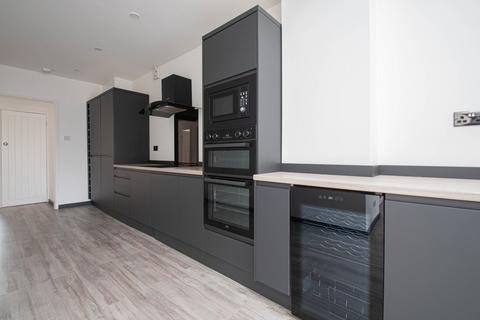 6 bedroom semi-detached house for sale, Forest Road, Oldbury, West Midlands, B68