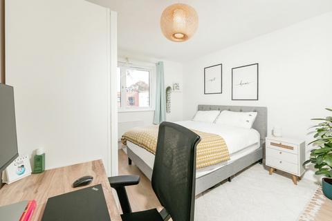 2 bedroom apartment to rent, Elvian Close, Reading, RG30