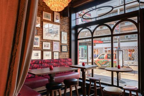 Pub for sale, 157 Balham High Rd London SW12 9AU