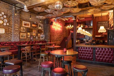Pub for sale, 157 Balham High Rd London SW12 9AU