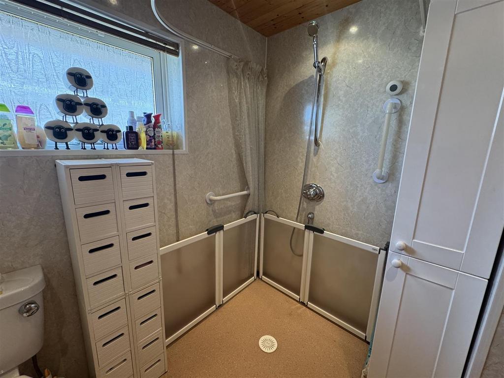Wet room 1.jpg
