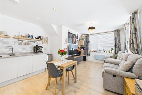 1 bedroom apartment for sale, Albion Street, Cheltenham, Gloucestershire, GL52