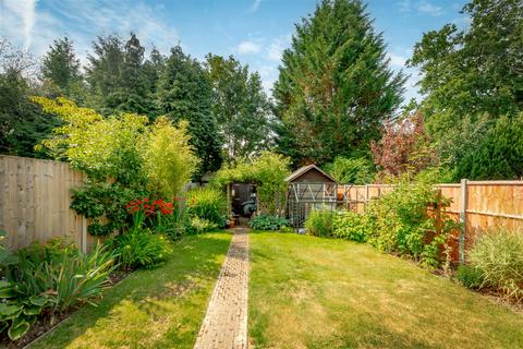 undefined, Turners Hill Road, Pound Hill, Crawley