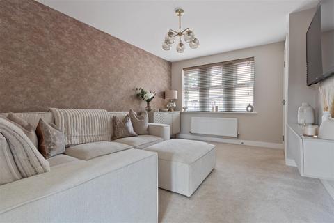 undefined, Albion Close, Bradford BD10