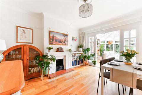4 bedroom semi-detached house for sale, Manor Green Road, Epsom
