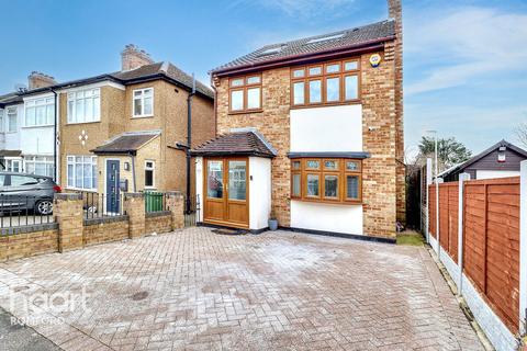 Lynton Avenue, Romford, RM7 8NH