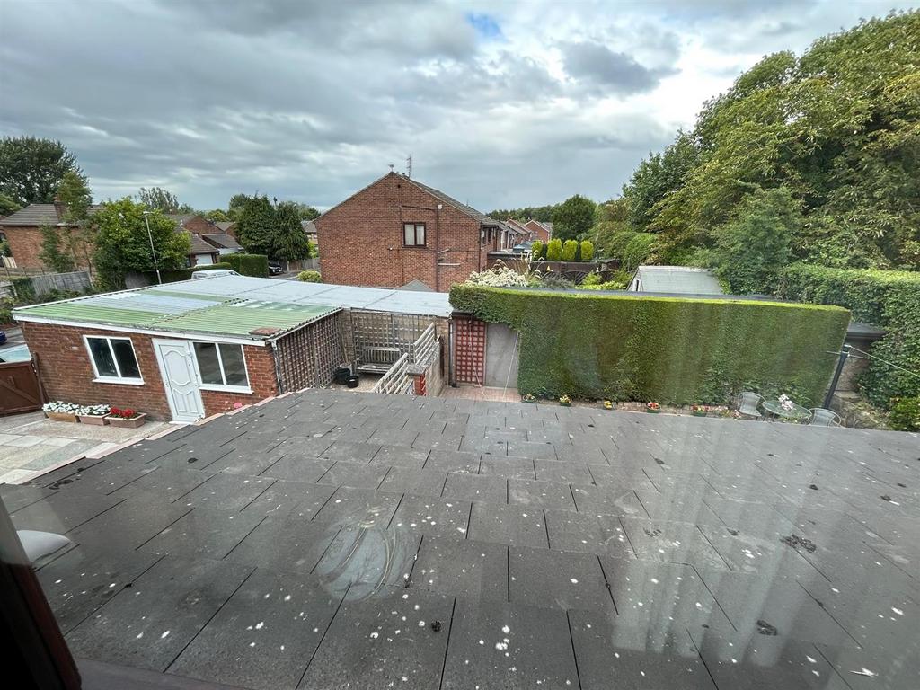Large Garage and Workshop.jpg