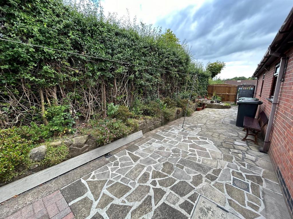 Garden1.jpg