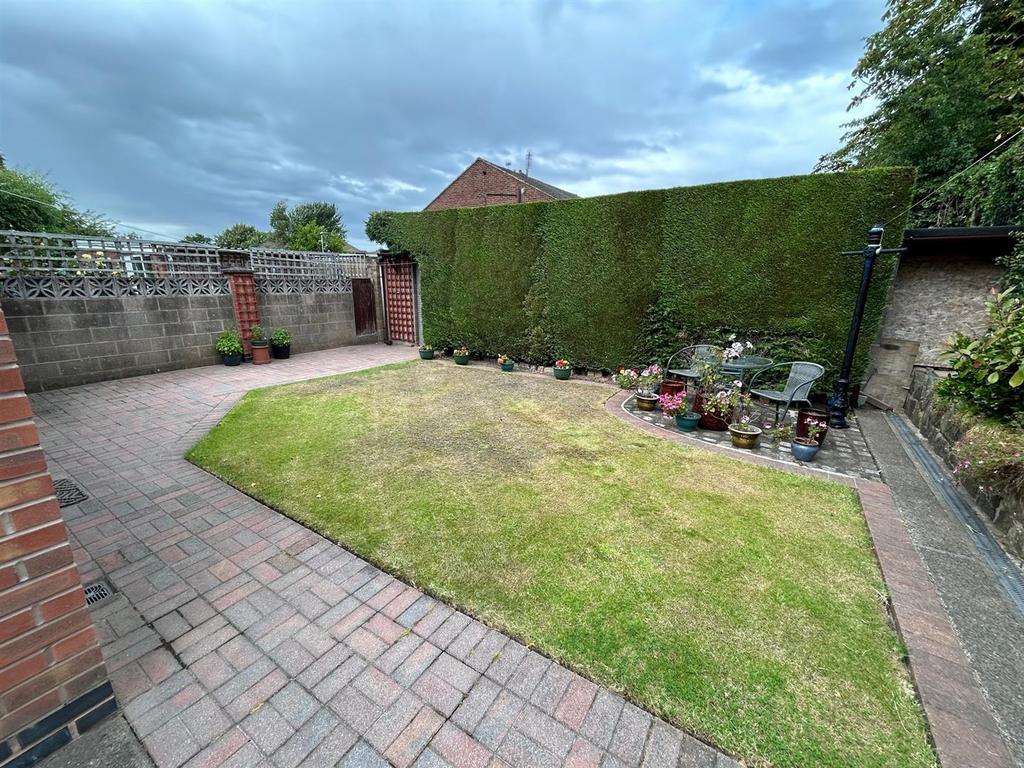 Garden2.jpg