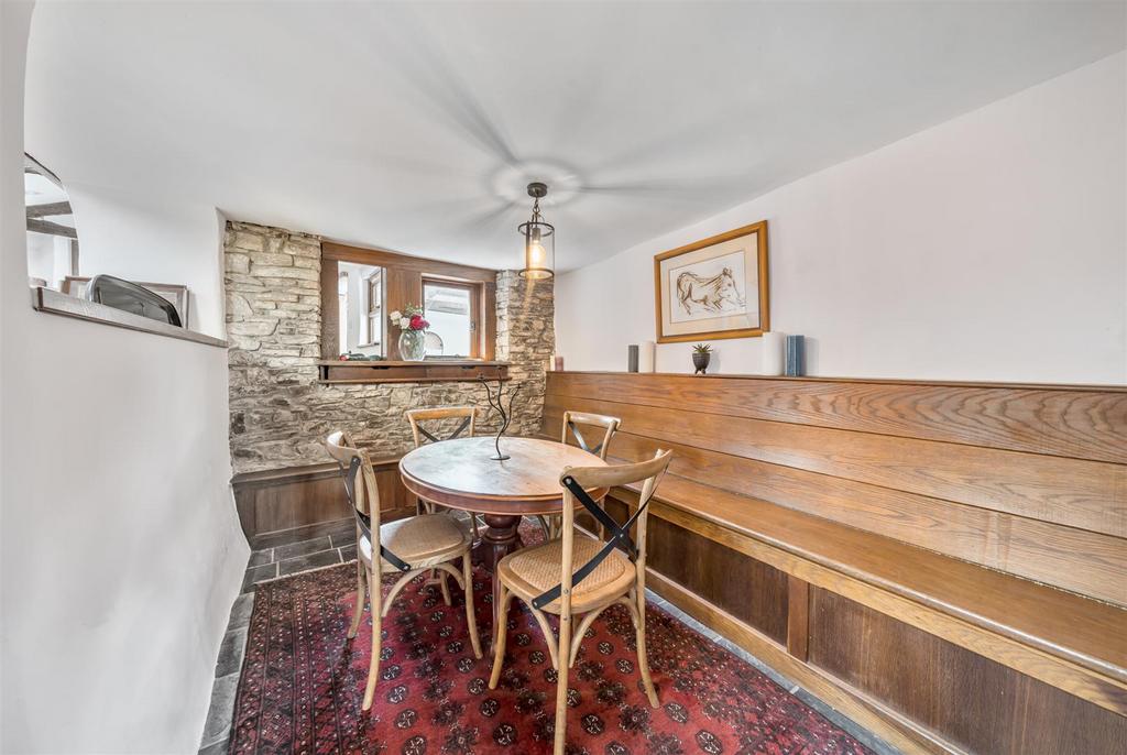 Breakfast Room