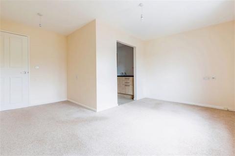 1 bedroom retirement property to rent, 28 Robartes Court, Redannick Lane TR1