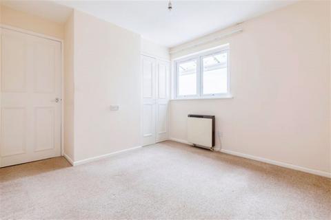 1 bedroom retirement property to rent, 28 Robartes Court, Redannick Lane TR1