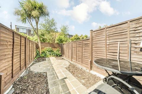 2 bedroom maisonette for sale, Dahomey Road, London SW16