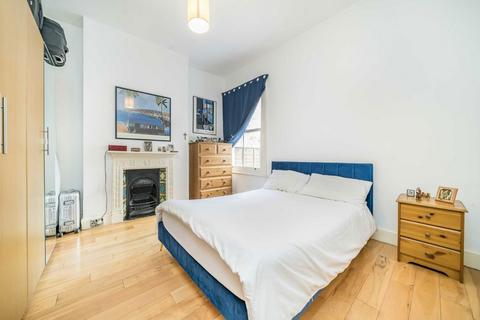 2 bedroom maisonette for sale, Dahomey Road, London SW16