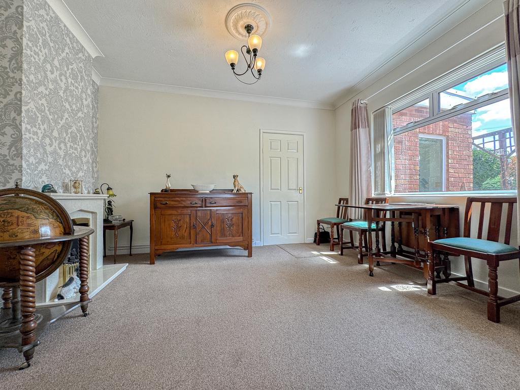 Dining Room (2)