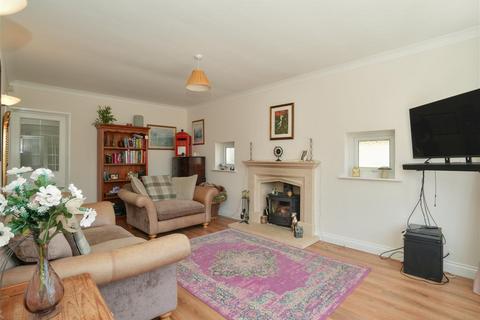 4 Maple Croft, Huby, York, YO61 1JQ