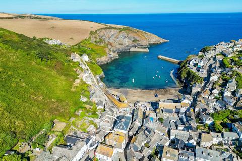 Morleys Cottage, 8 Church Hill, Port Isaac, PL29 3RQ