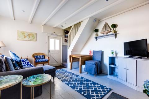 Morleys Cottage, 8 Church Hill, Port Isaac, PL29 3RQ