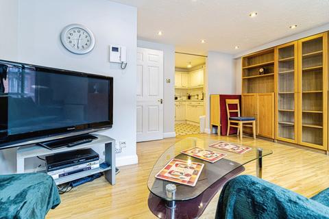1 bedroom apartment to rent, Whitworth Street, Greater Manchester M1