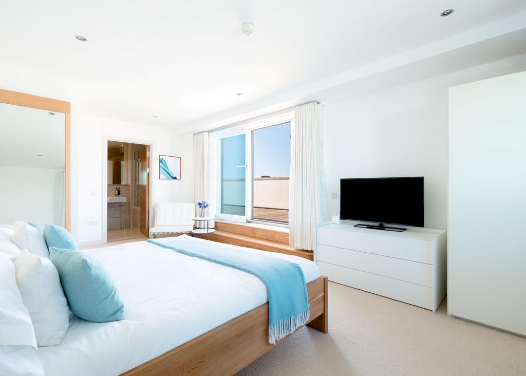 68483510ebd06 St Moritz 201-5