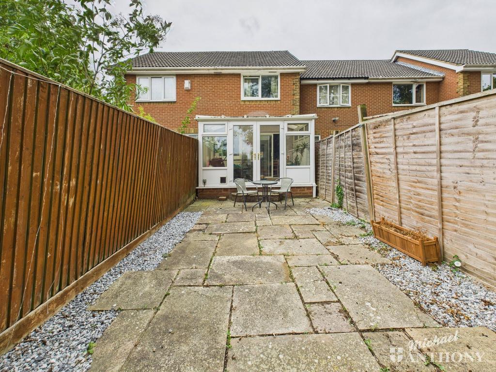 5 Harrow Outside