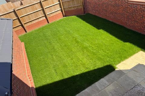 4 bedroom detached house for sale, walmer way , Milton keynes , MK4
