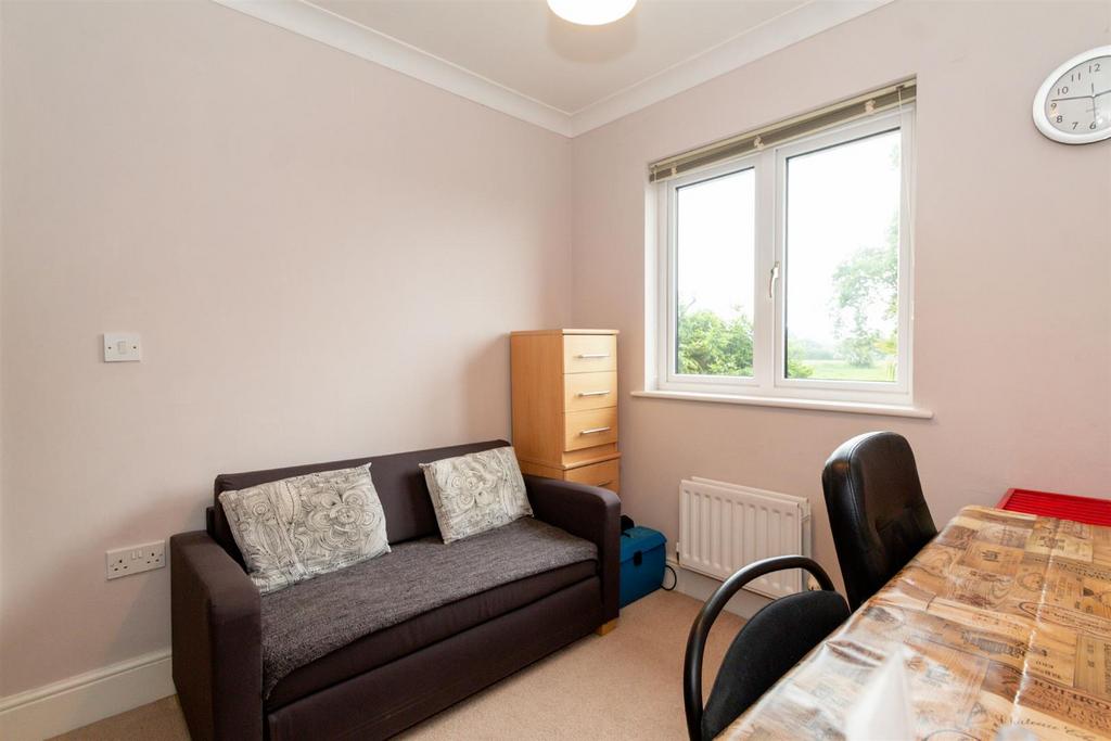 Bedroom 2 Aspect 2