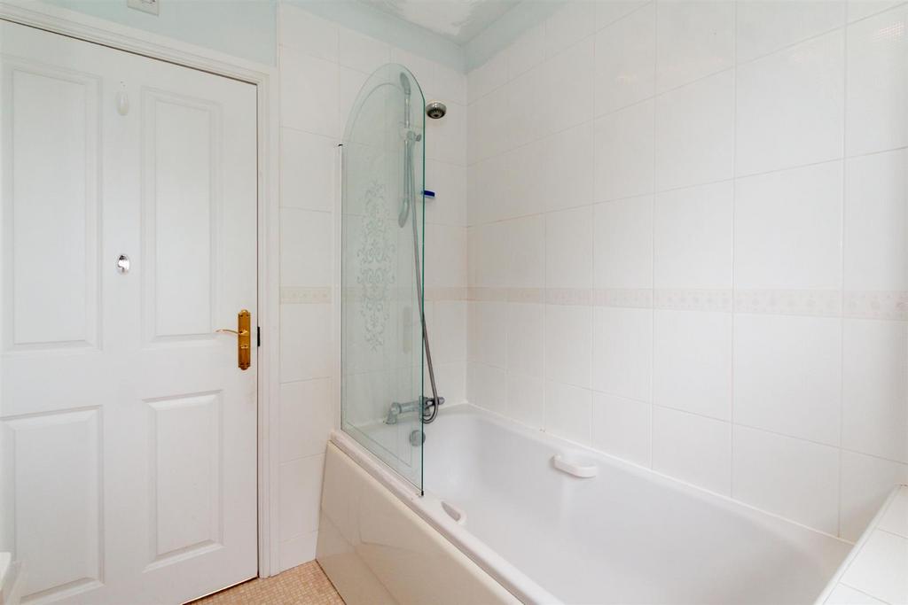 Bathroom Aspect 2