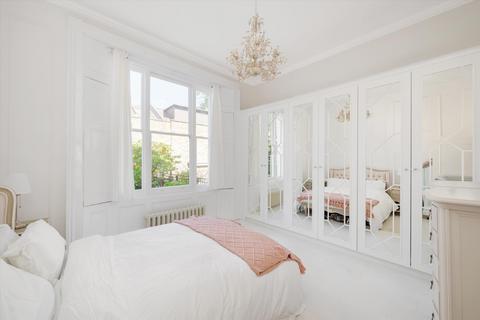 undefined, Belsize Avenue, London, NW3