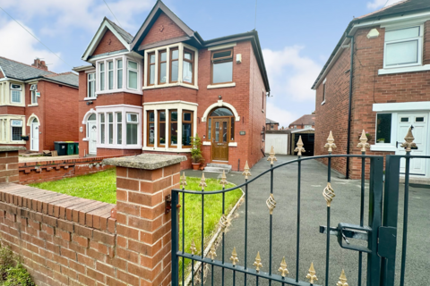 3 bedroom semi-detached house for sale, Gaythorne Avenue, Preston PR1