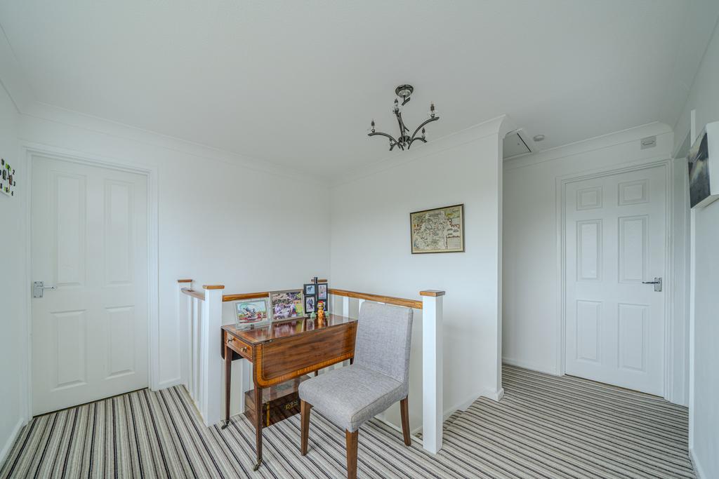 8-Gaveston-Drive-1009