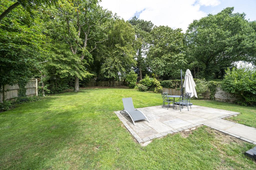 8-Gaveston-Drive-1026