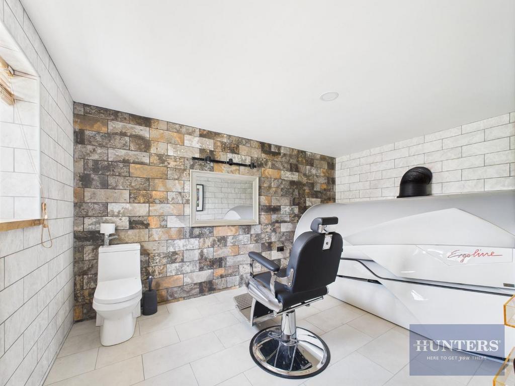 Beauty Salon