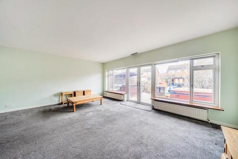 undefined, Sunbury On Thames,  Surrey,  TW16