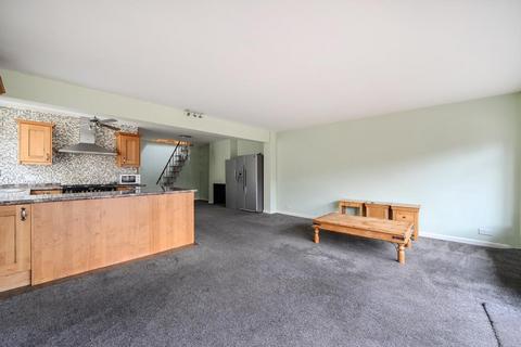 undefined, Sunbury On Thames,  Surrey,  TW16