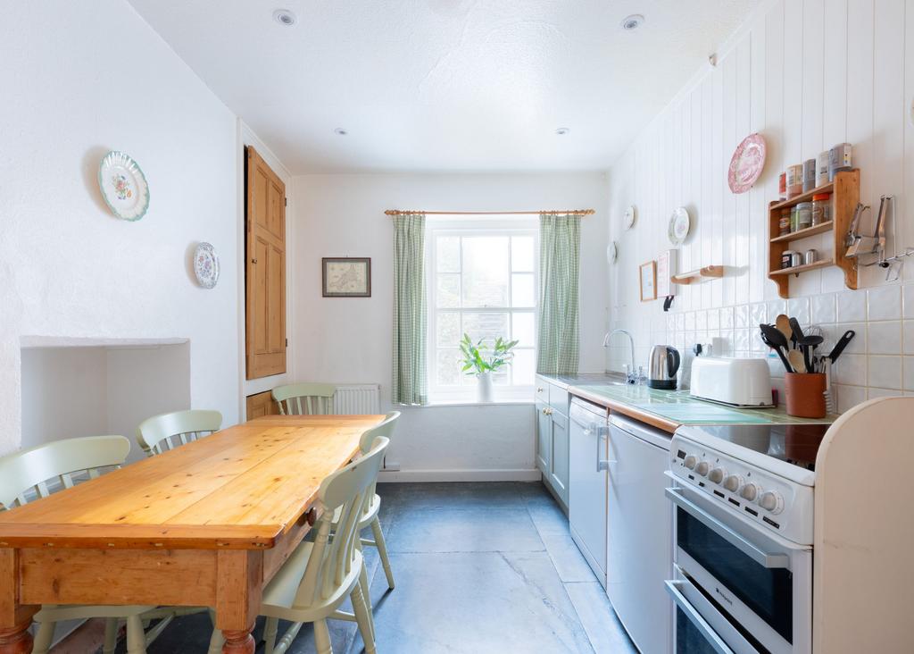 67f8df2304c0b Fore Street 75-21