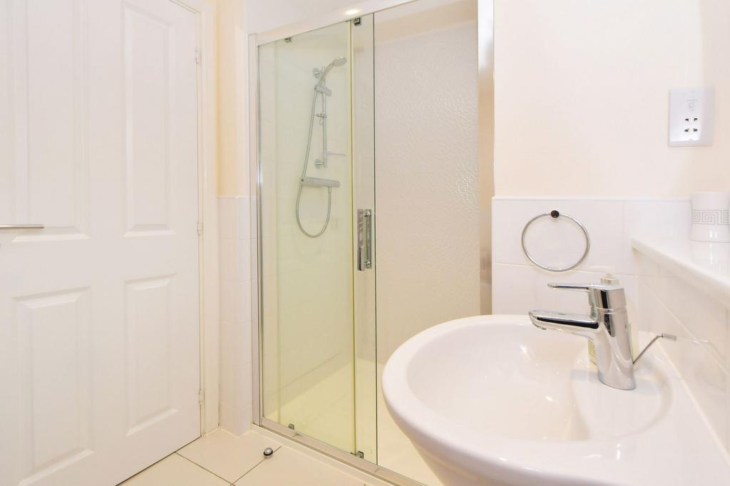 Principal bathroom