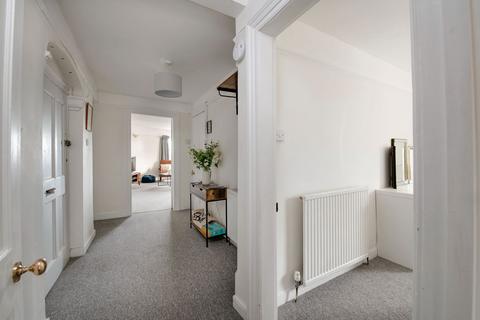 2 bedroom flat for sale, Clifton Road, Winchester SO22
