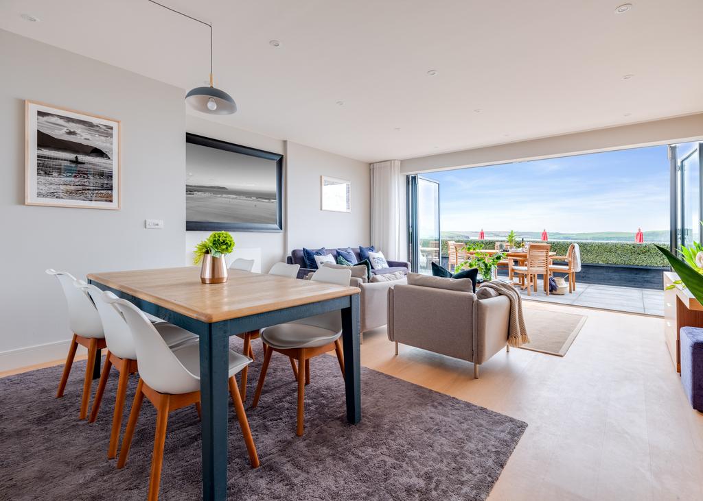 66608e2e74384 Penhale-13