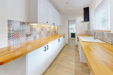 2 bedroom terraced house to rent, St. Peters Place, Canterbury, Kent, CT1