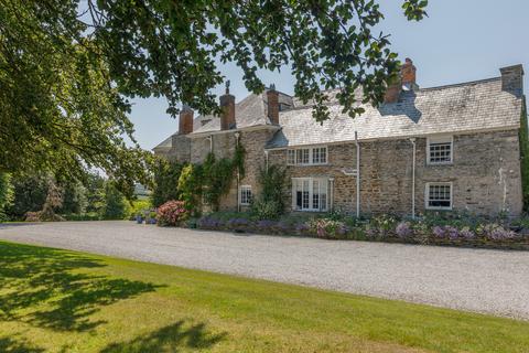 undefined, Trewornan Manor