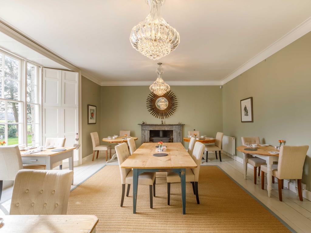 62d02f265ca9f TM-Dining-Room